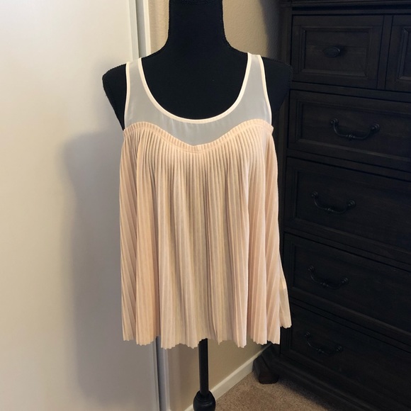 Cream and White Pleated Accordion Sweetheart Tank - Picture 1 of 9